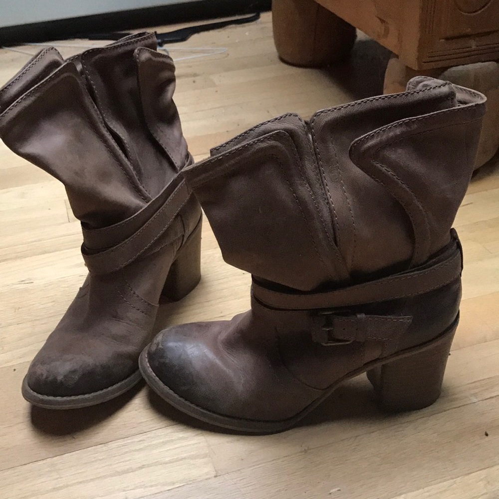 BCBG leather booties